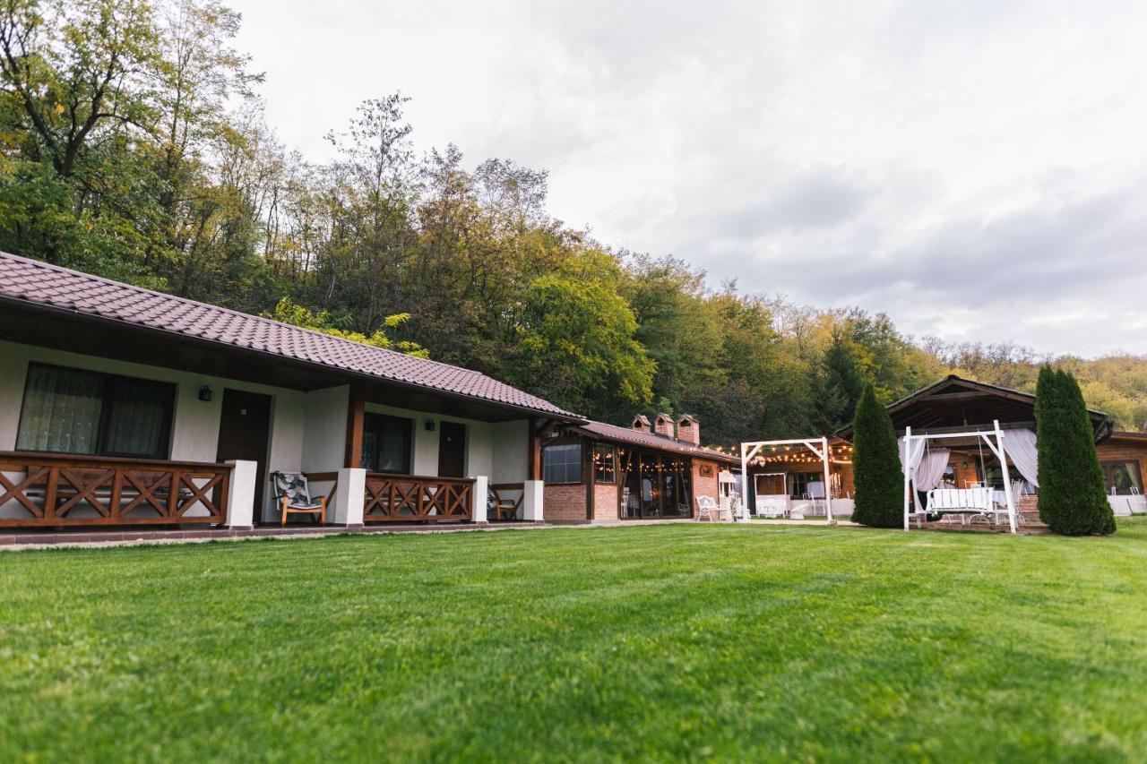 Hotel Casa Tirol Blaj Exterior foto