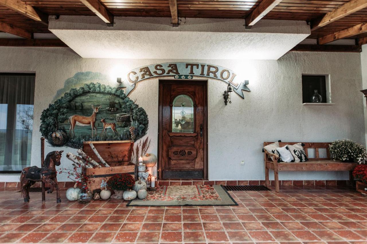 Hotel Casa Tirol Blaj Exterior foto